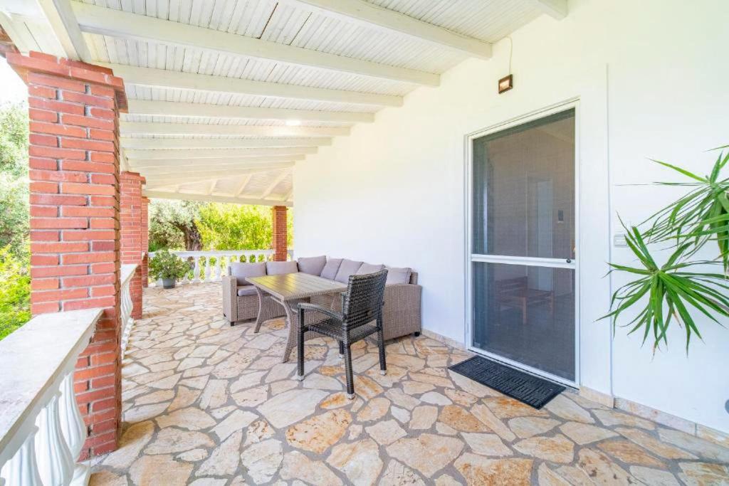 Olive Grove And Sea View Villa Agios Spyridon (Corfu)